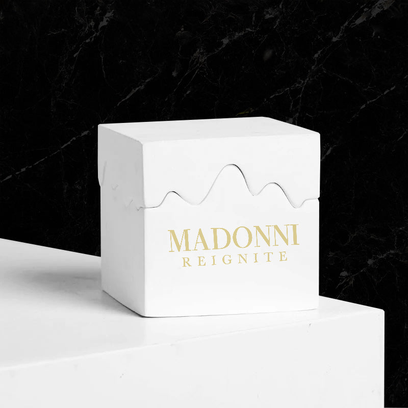 Madonni Reignite Candle (Black)